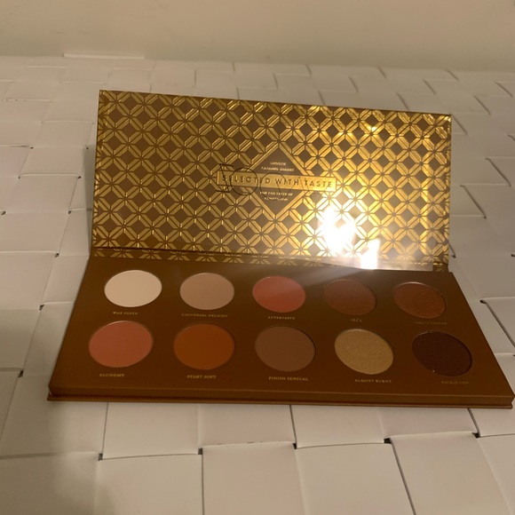 Other - NWT zoova caramel melange eyeshadow palette